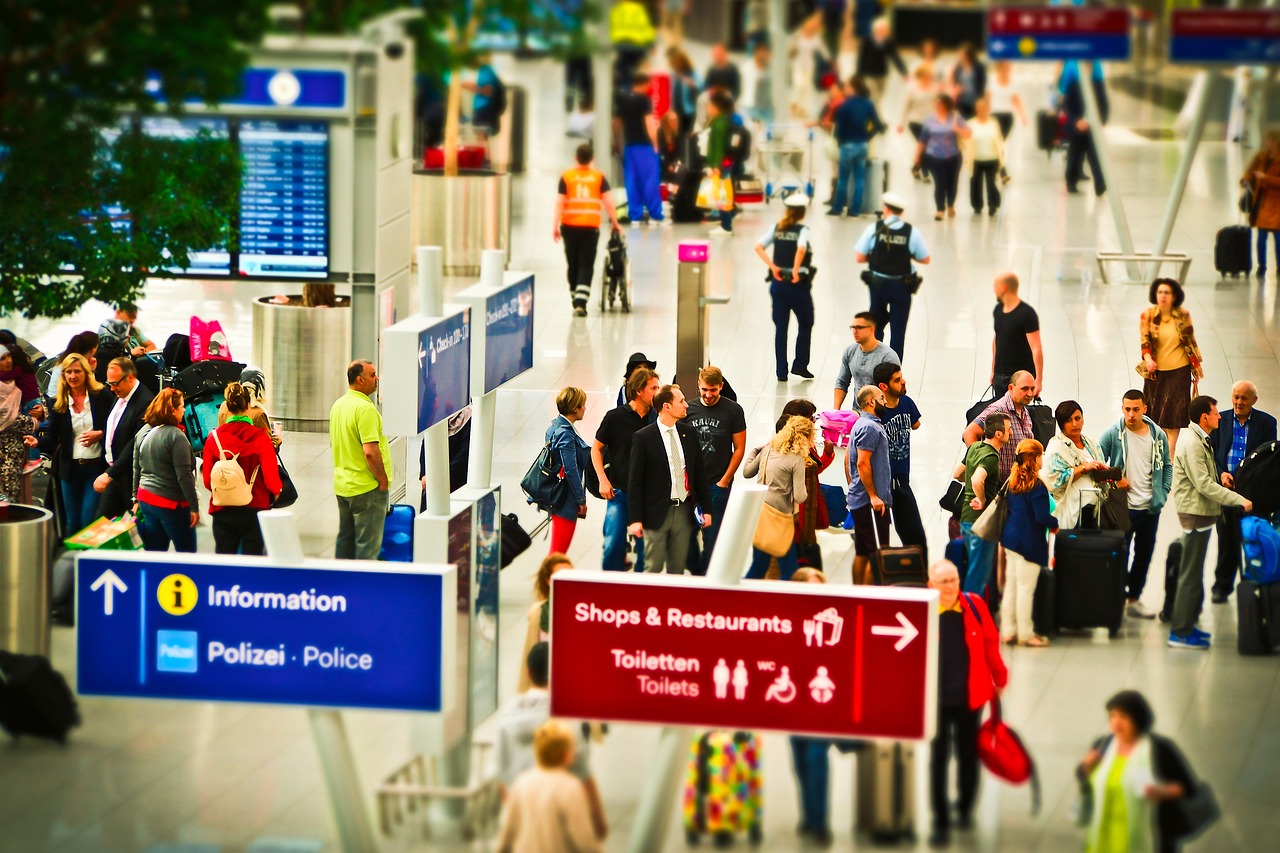 Motivos por los que rechazan gente en aeropuertos de España